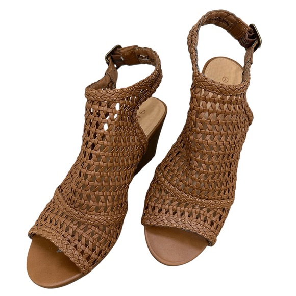 Shoes - Woven Wedge Sandals